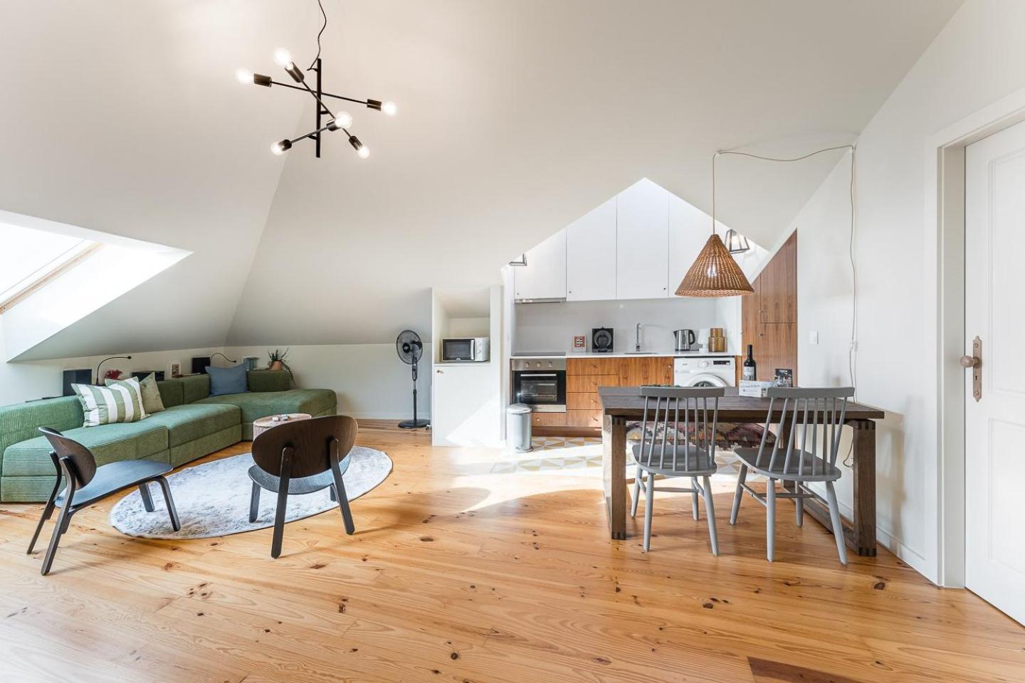 Guestready - Spacious And Modern Apt W/ Skylight Porto Kültér fotó
