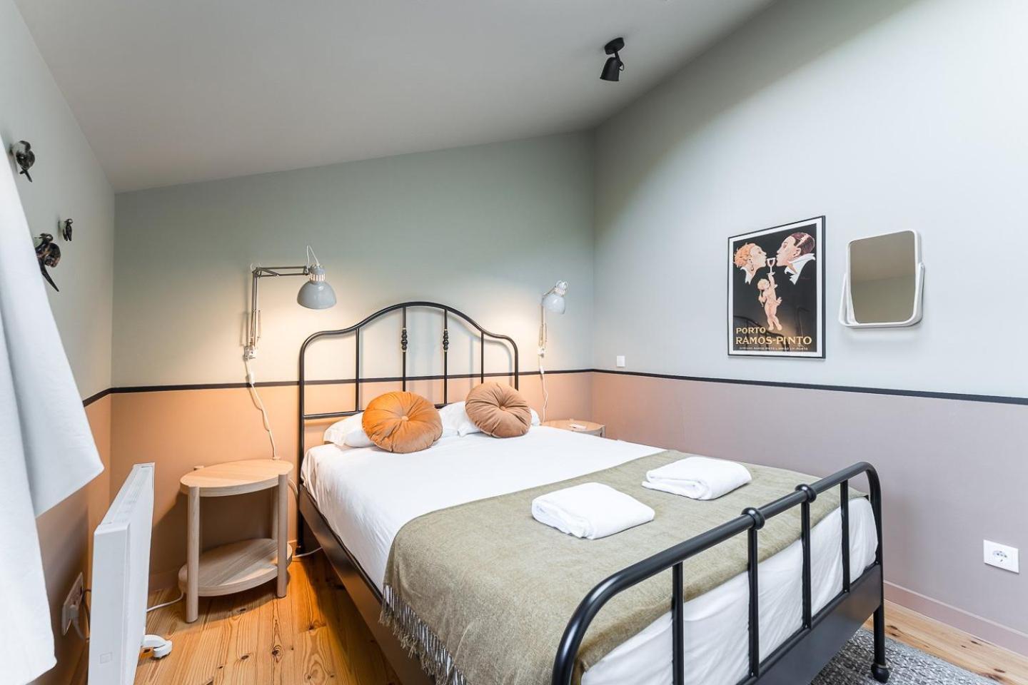 Guestready - Spacious And Modern Apt W/ Skylight Porto Kültér fotó