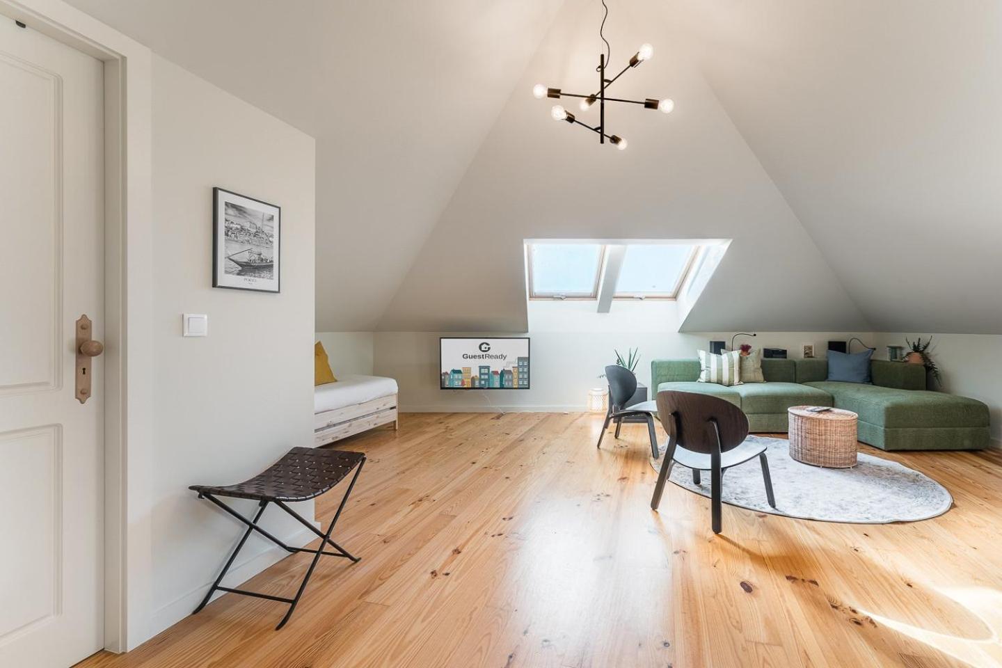 Guestready - Spacious And Modern Apt W/ Skylight Porto Kültér fotó